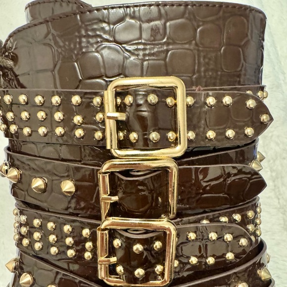 Brown Combat Moto Boots 9 with Gold Studded Detailing - Picture 3 of 6